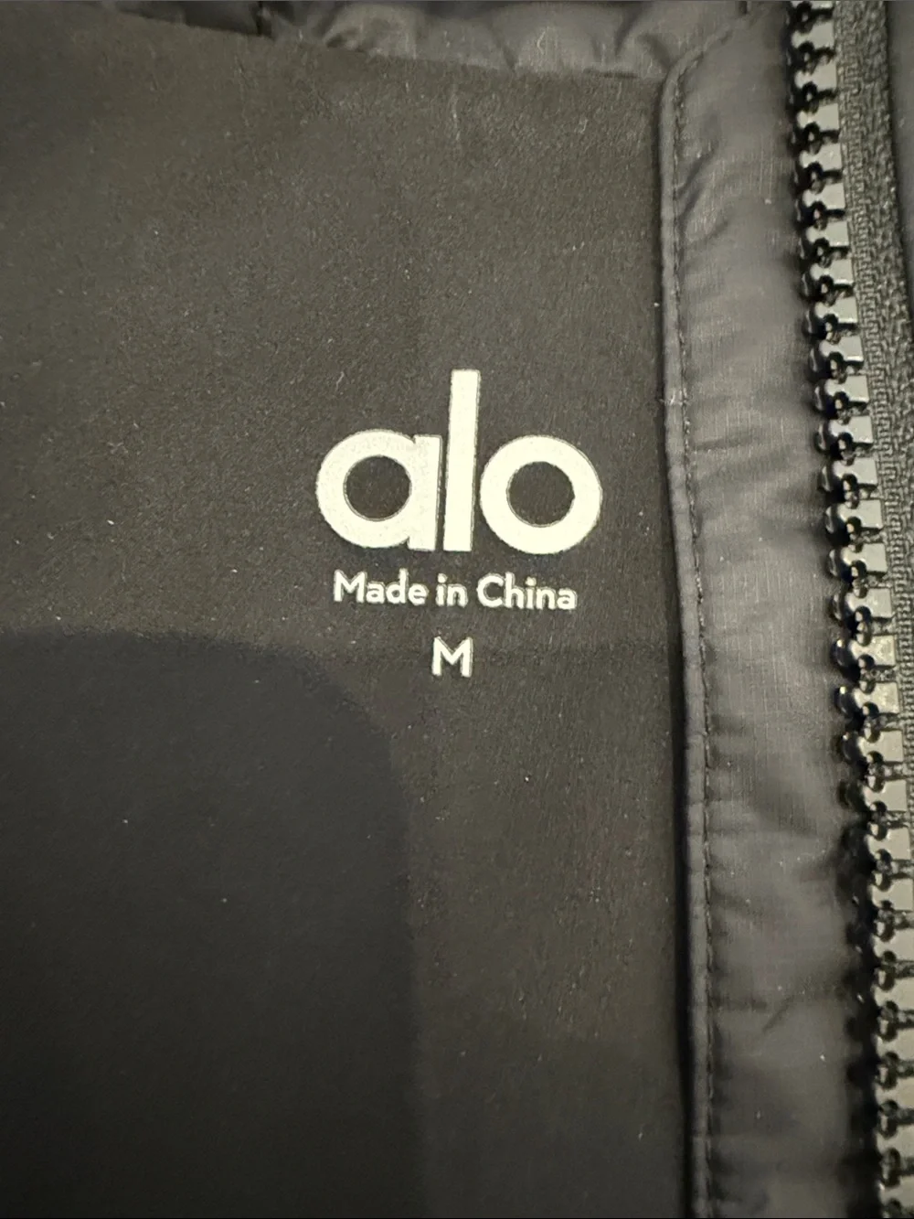 Alo Latitude Light Weight 1/2 Zip Pullover Jacket Size Medium